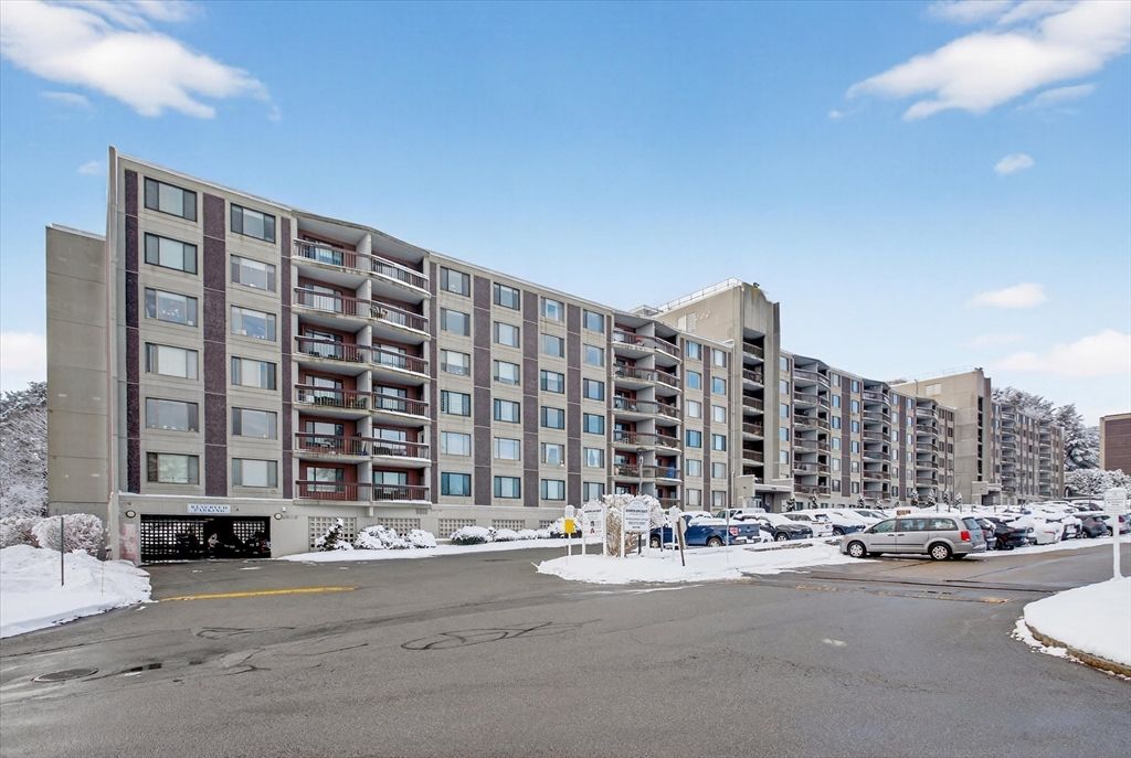 Exterior, Facade, Condo Building