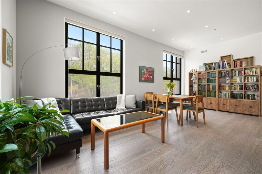 Dining room, Interior, Living room, Recessed Lighting, Wood Texture Flooring