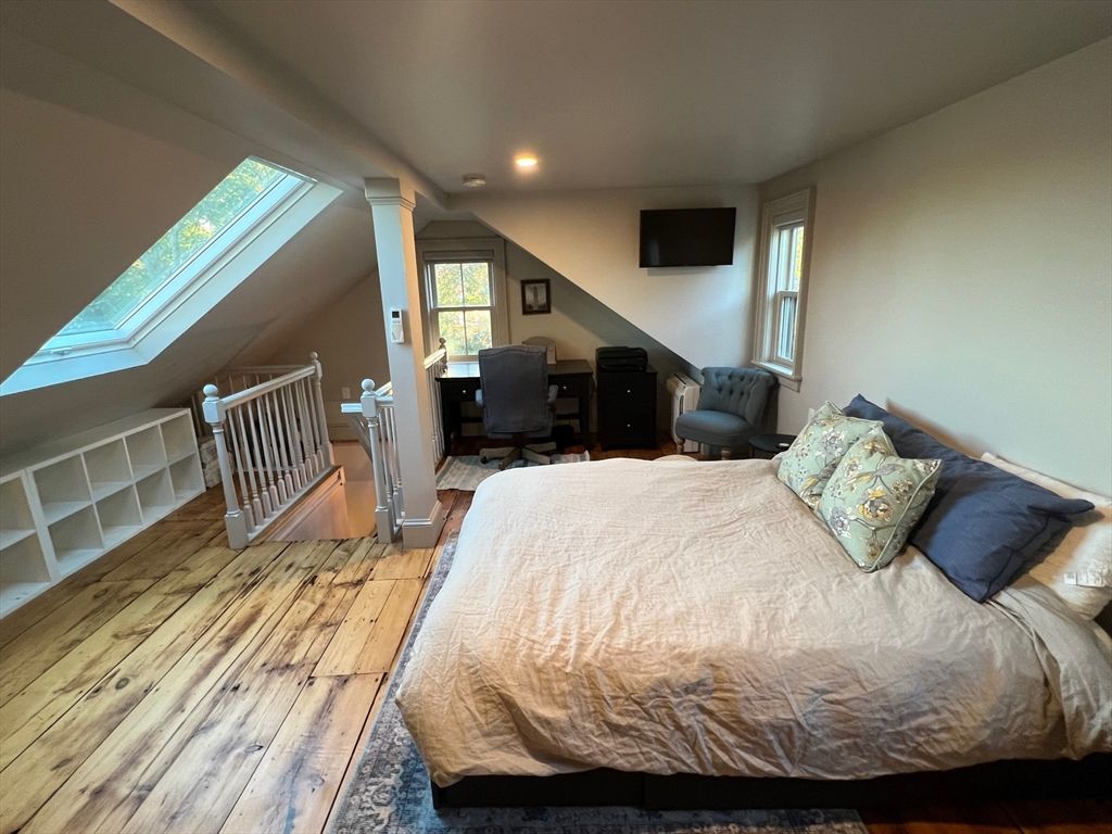 Bedroom, Home Office, Interior, Recessed Lighting, Wood Texture Flooring