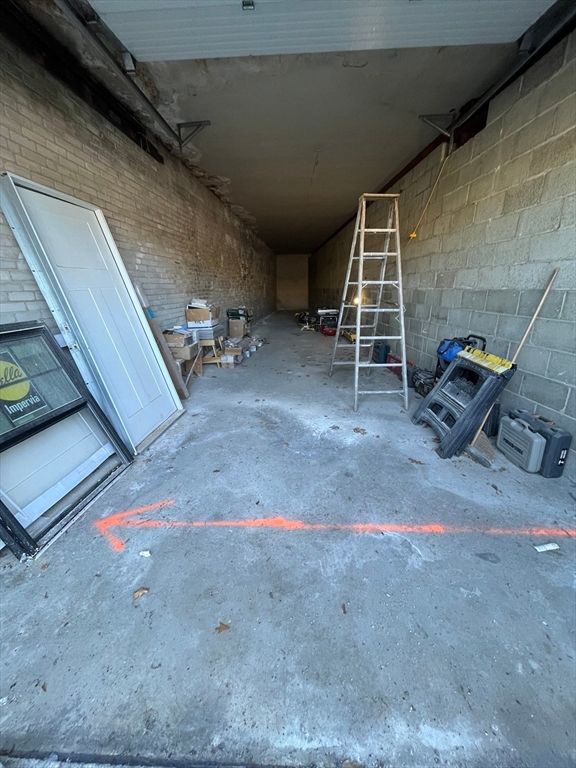 Garage, Interior, Stone Walls
