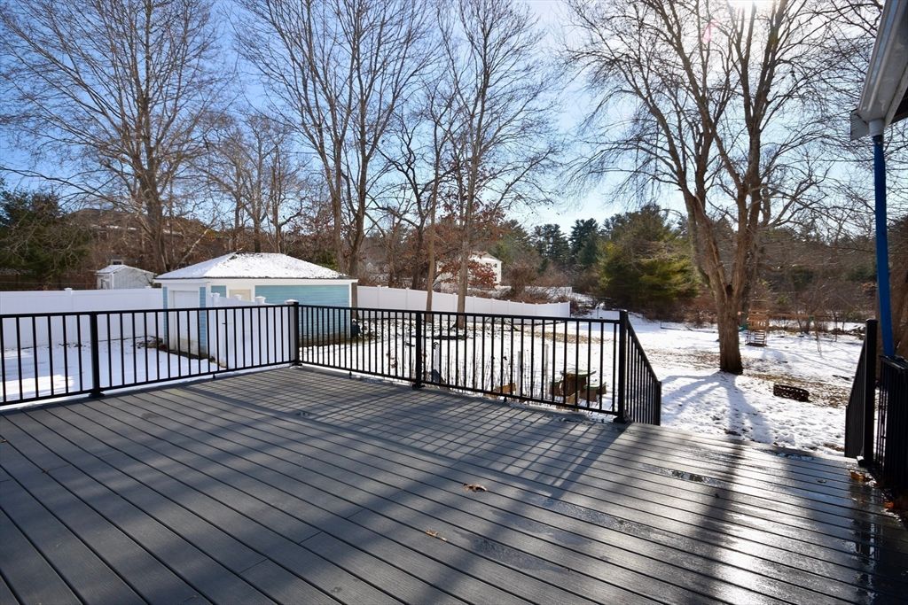 Backyard, Detached Garage, Exterior