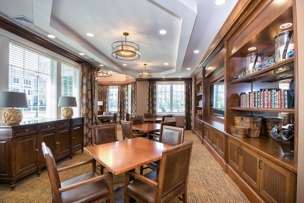 Dining room, Interior, Recessed Lighting