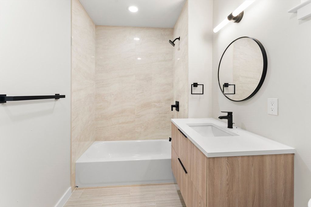 Bathroom, Interior, Marble Walls, Recessed Lighting
