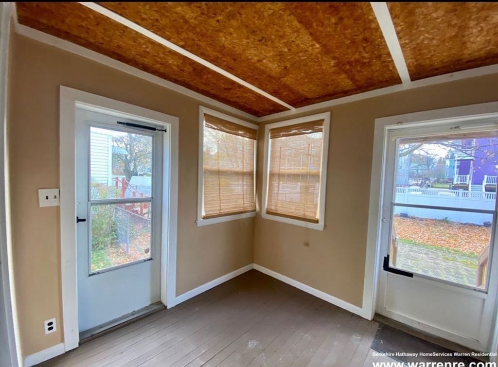 Empty room, Interior, Wooden Ceilings, Wood Texture Flooring