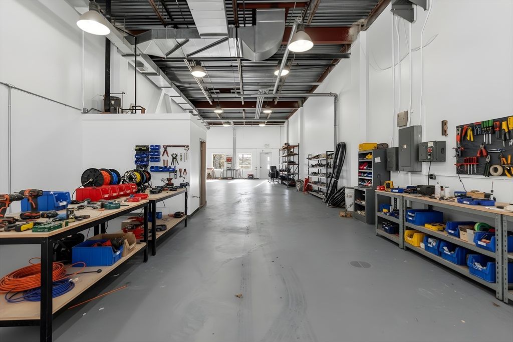 Garage, Interior, Pendant Lights