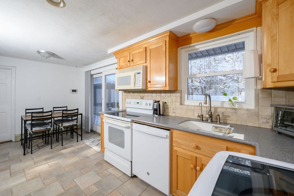 Dining room, Interior, Kitchen