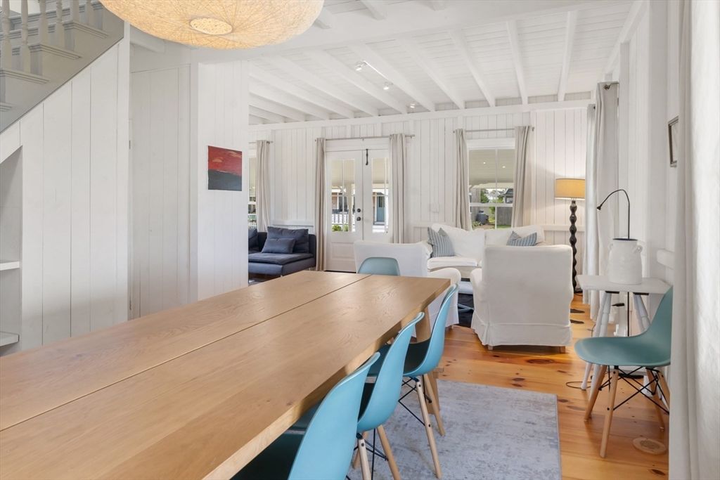 Dining room, Interior, Living room, Recessed Lighting, Wood Texture Flooring