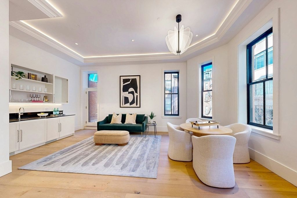 Interior, Living room, Pendant Lights, Recessed Lighting, Wood Texture Flooring