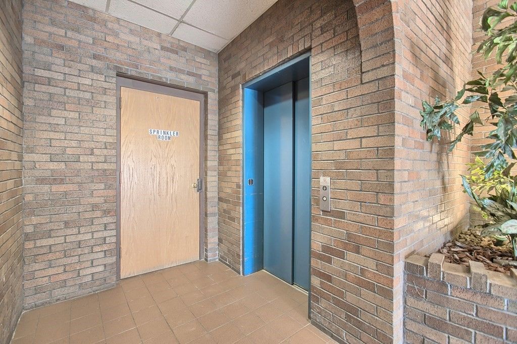 Elevator, Exterior, Stone Walls