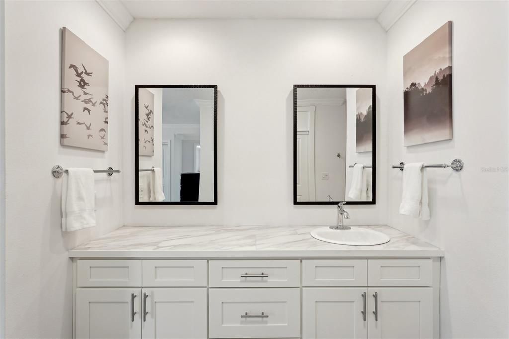 Bathroom, Dual Sink Vanities, Interior