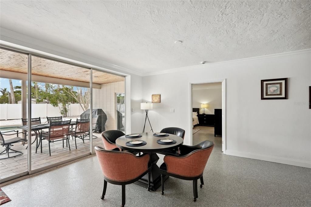 Dining room, Interior