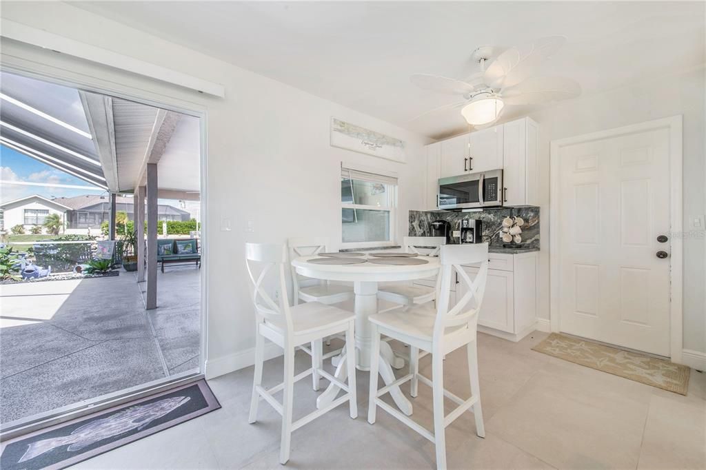 Dining room, Interior, Kitchen