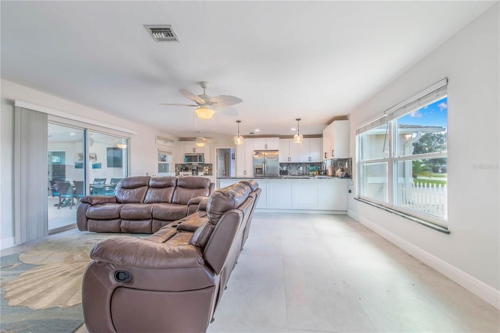 Home Theatre Room, Interior, Kitchen, Living room, Pendant Lights