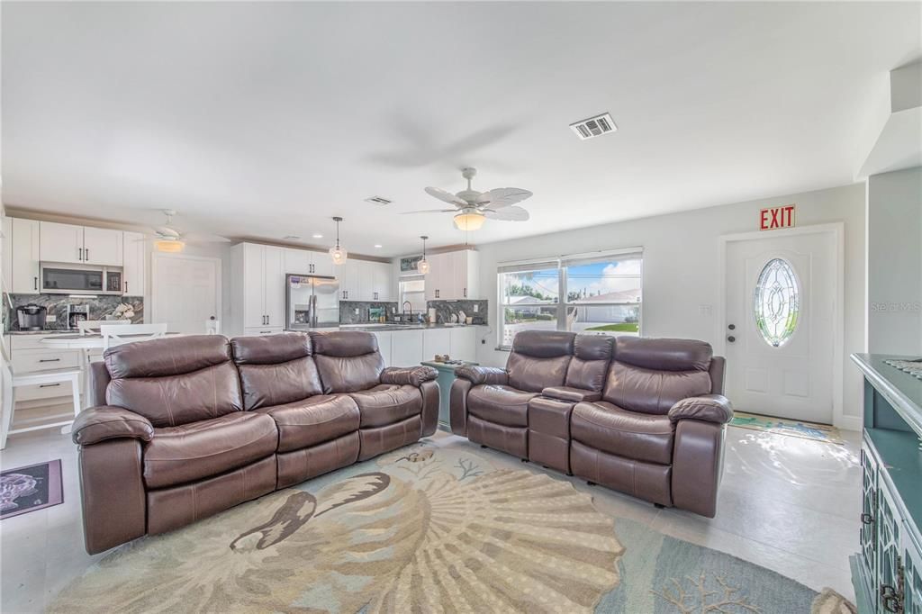 Interior, Kitchen, Living room, Pendant Lights, Recessed Lighting