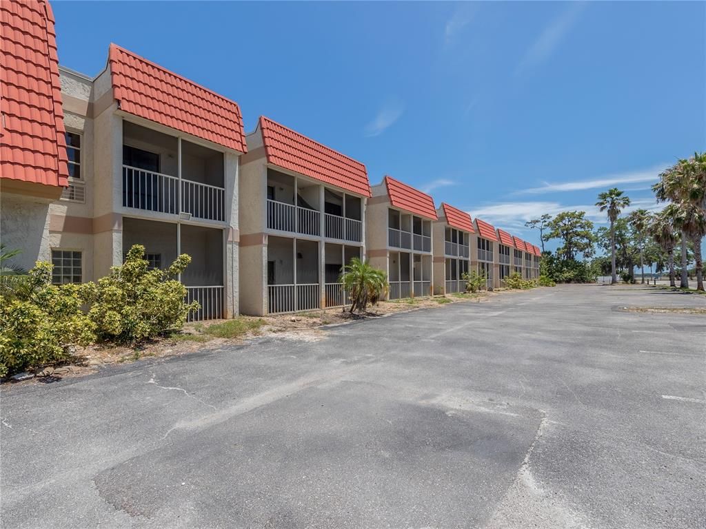 Backyard, Exterior, Facade, Condo Building
