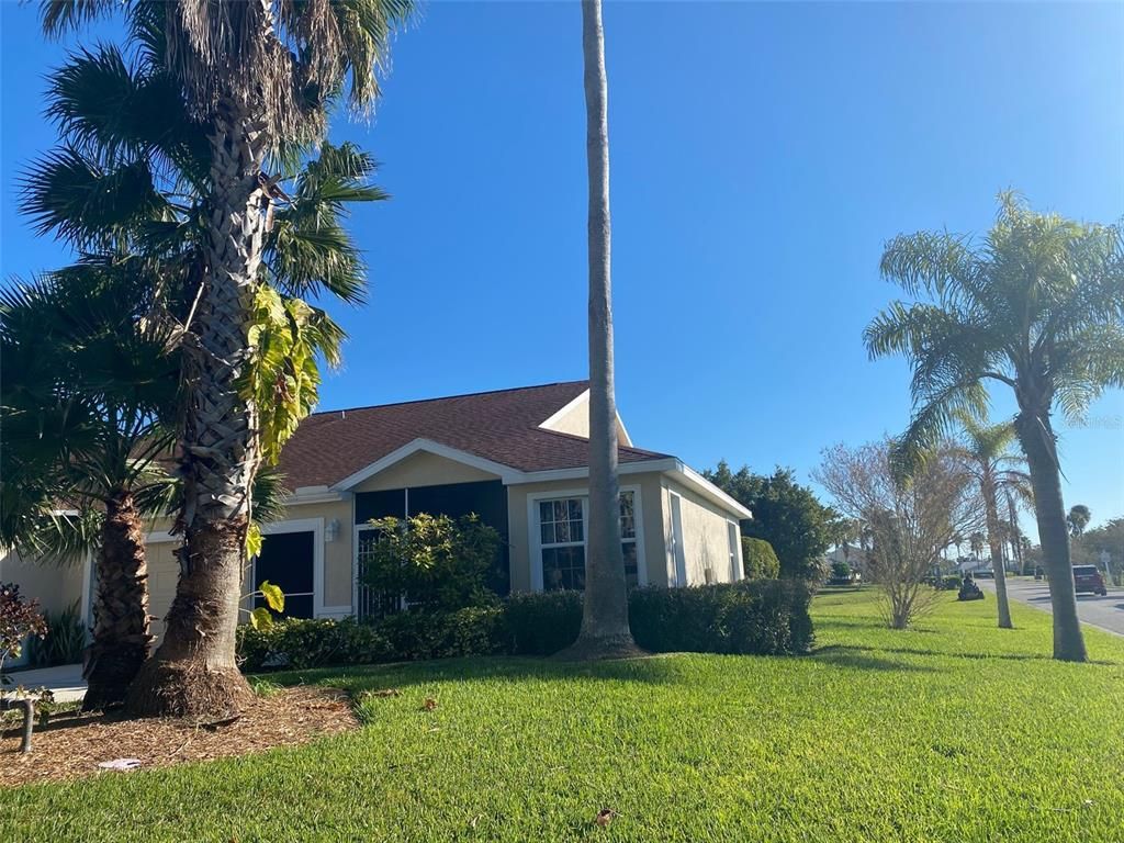 Backyard, Exterior, Facade, Ranch