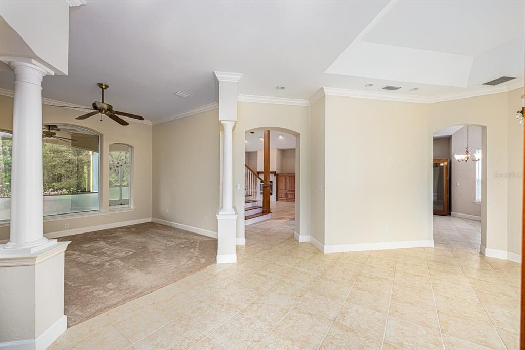 Empty room, Interior, Pendant Lights, Recessed Lighting