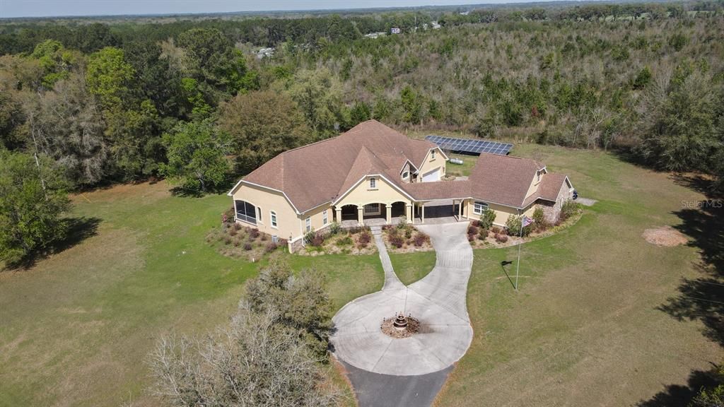 Exterior, Drone