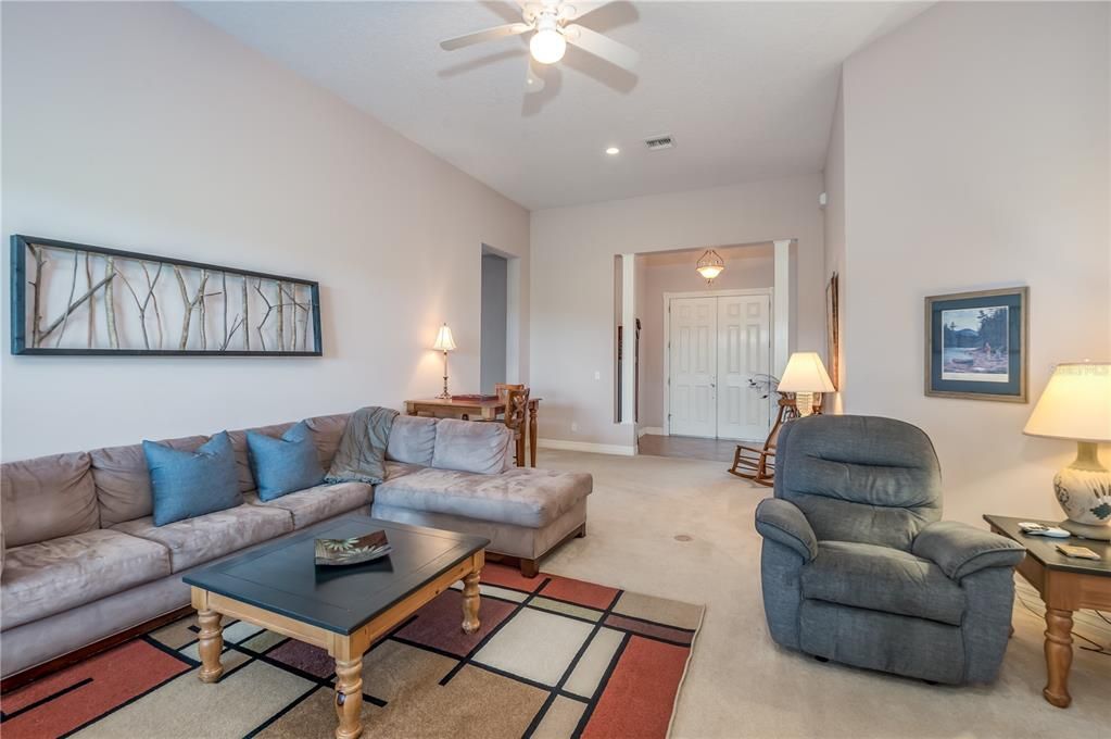 Interior, Living room, Pendant Lights, Recessed Lighting