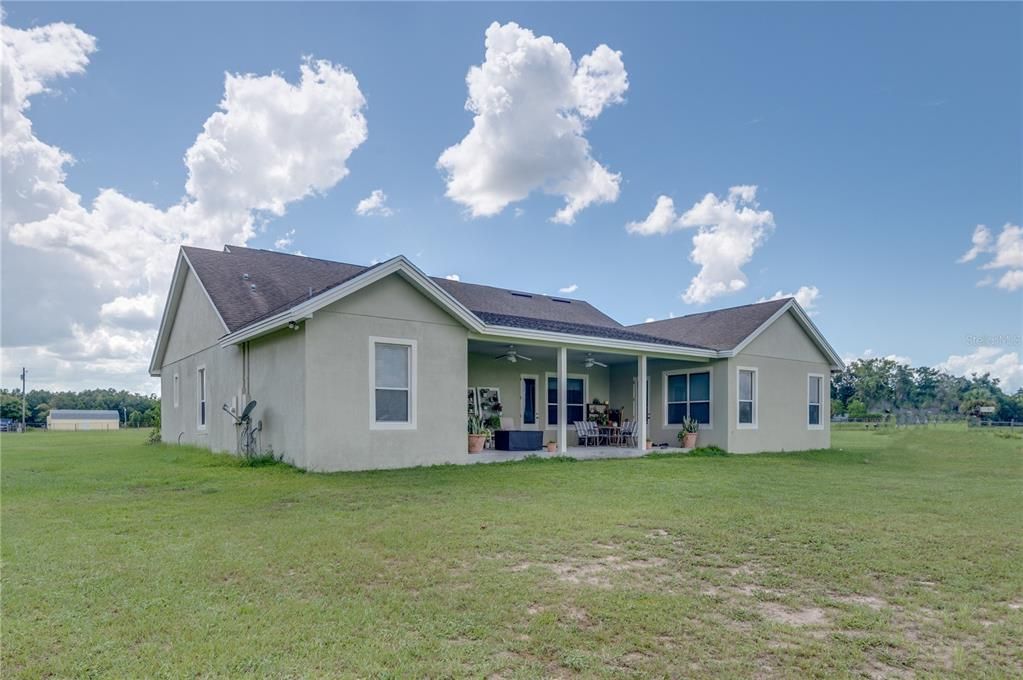 Backyard, Exterior