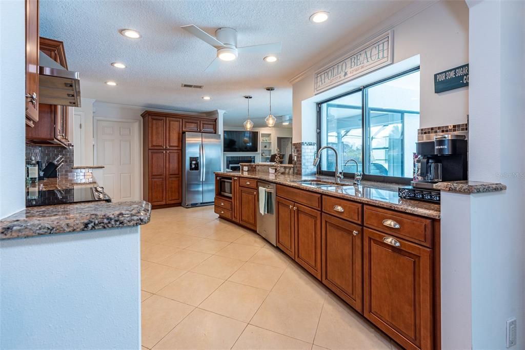 Interior, Kitchen, Pendant Lights, Recessed Lighting, Stainless Steel Appliances