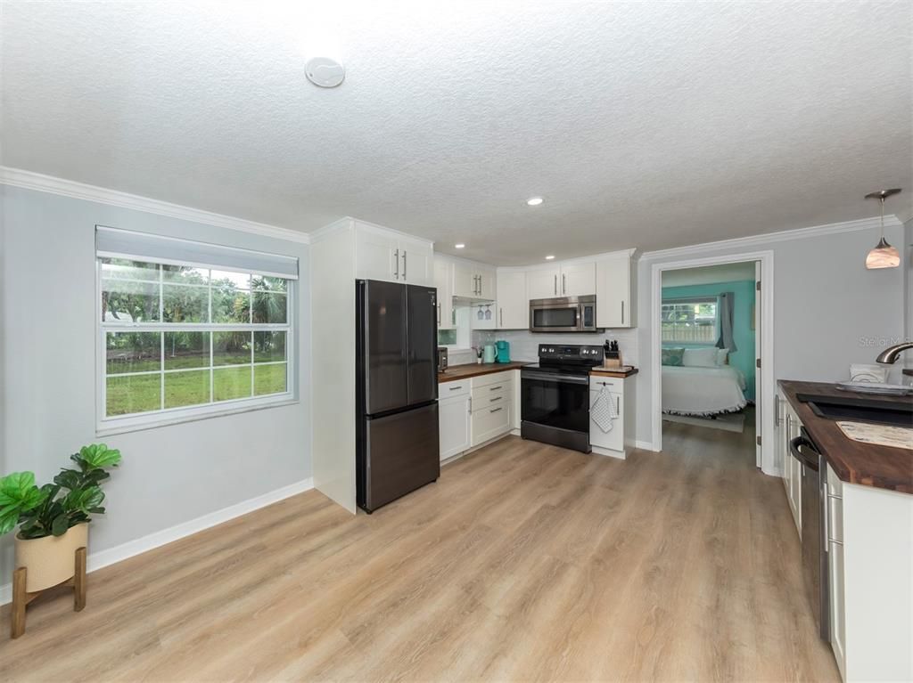 Interior, Kitchen, Pendant Lights, Recessed Lighting, Wood Texture Flooring