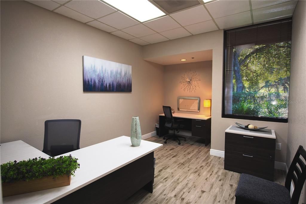 Home Office, Interior, Recessed Lighting, Wood Texture Flooring