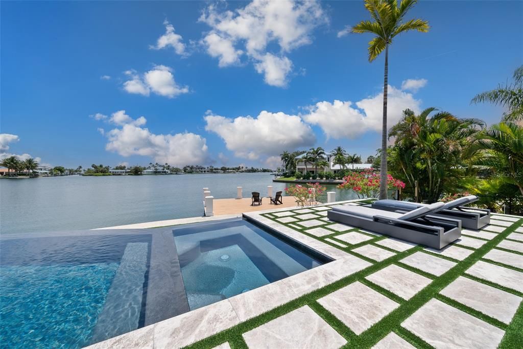Exterior, Pool, Water