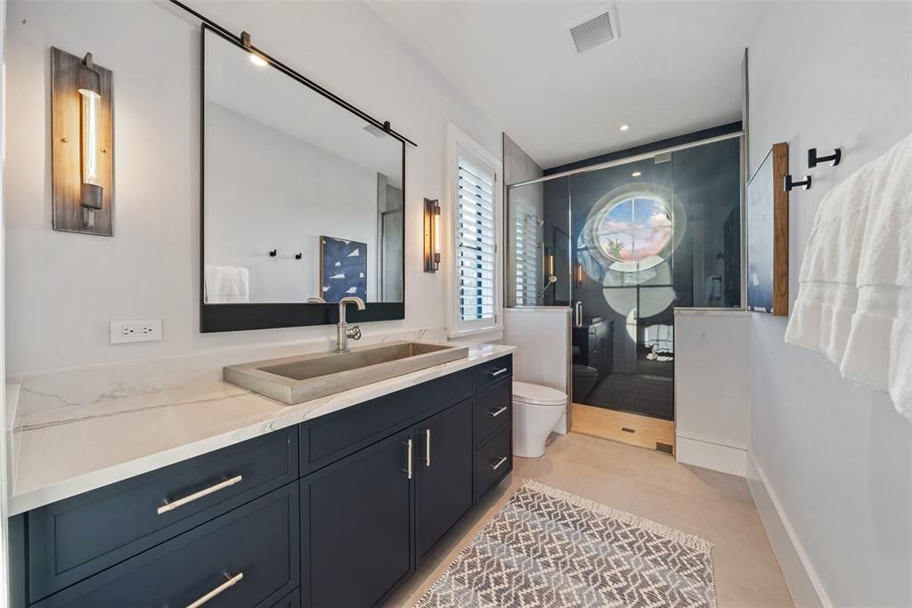 Bathroom, Interior, Recessed Lighting