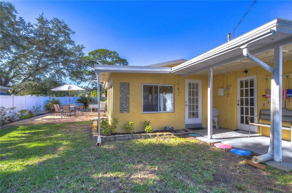 Backyard, Exterior