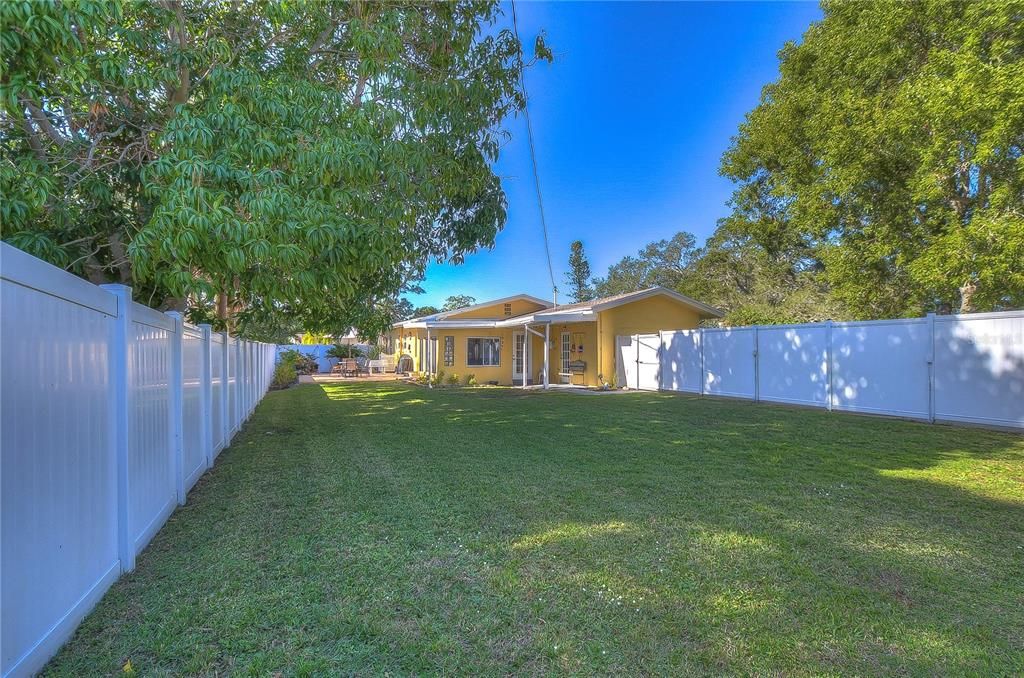 Backyard, Exterior