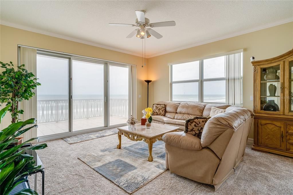 Interior, Living room, Water
