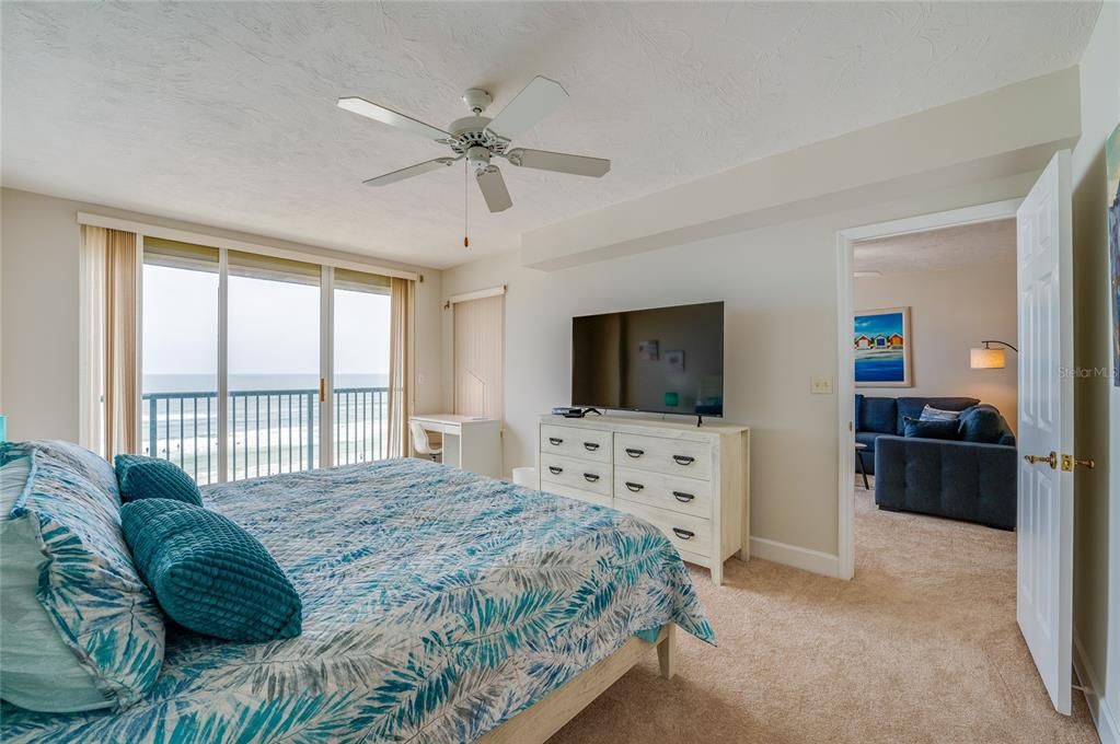 Bedroom, Interior, Water