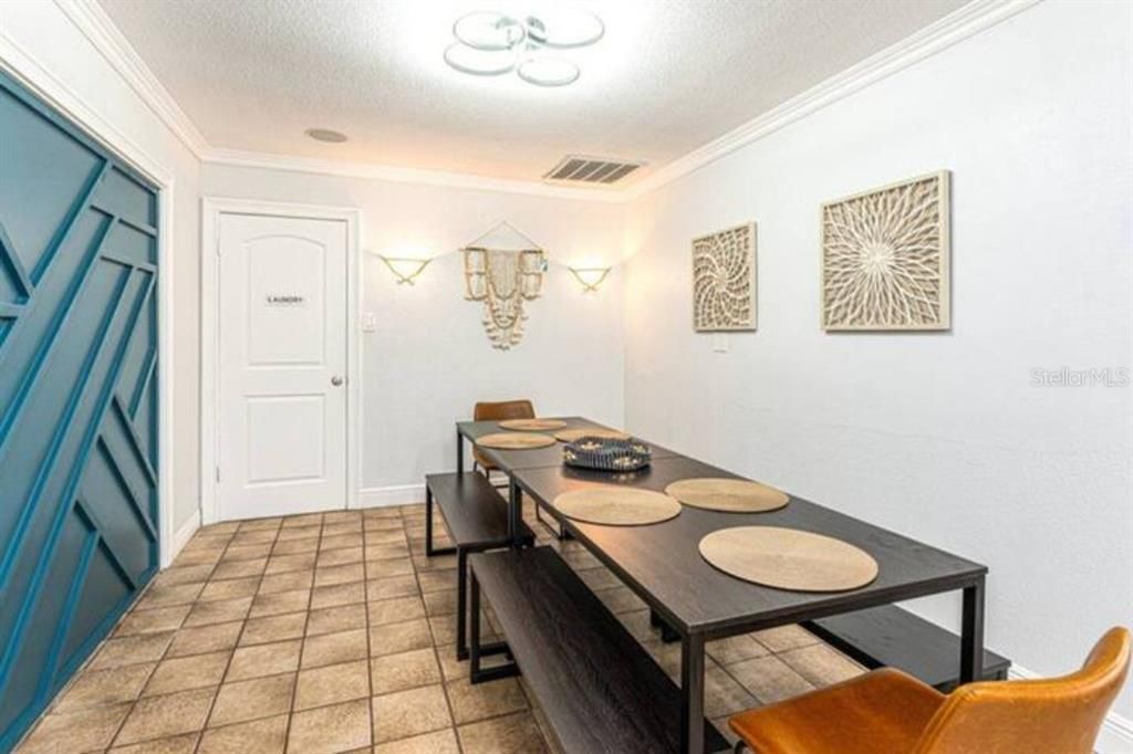 Dining room, Interior