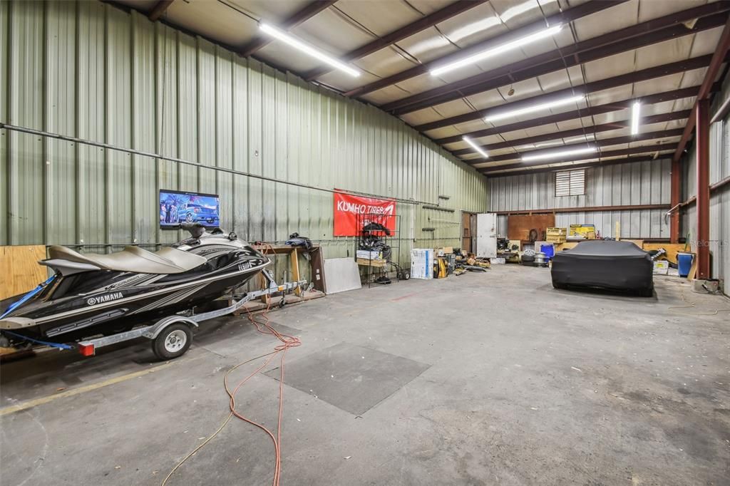 Garage, Interior