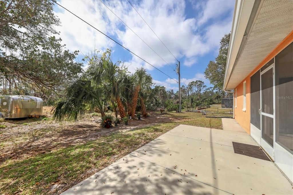 Backyard, Exterior