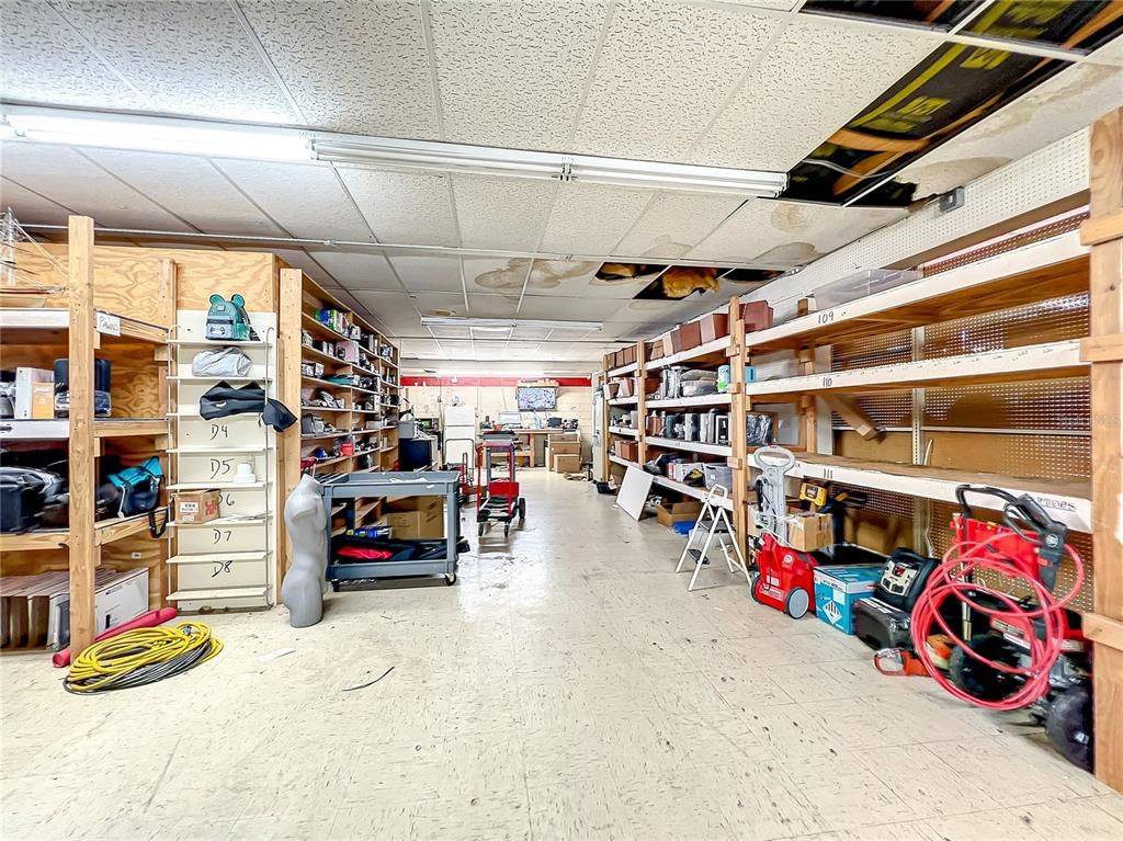 Garage, Interior