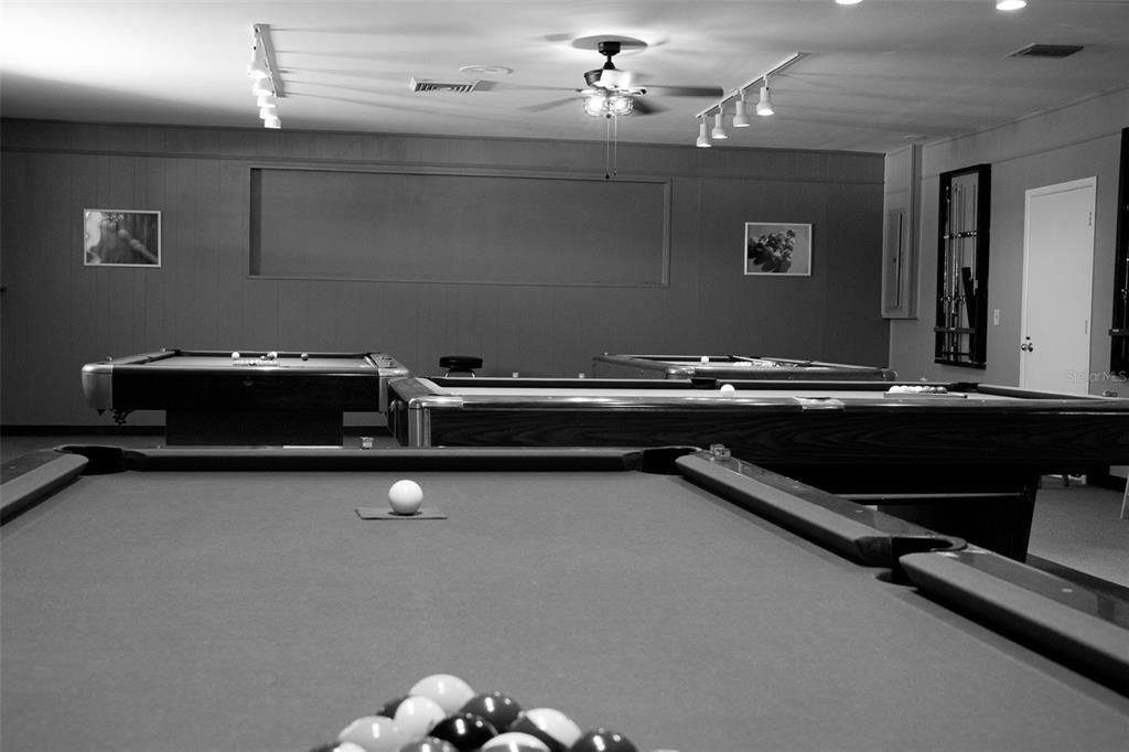 Billiard Table, Game Room, Interior, Recessed Lighting