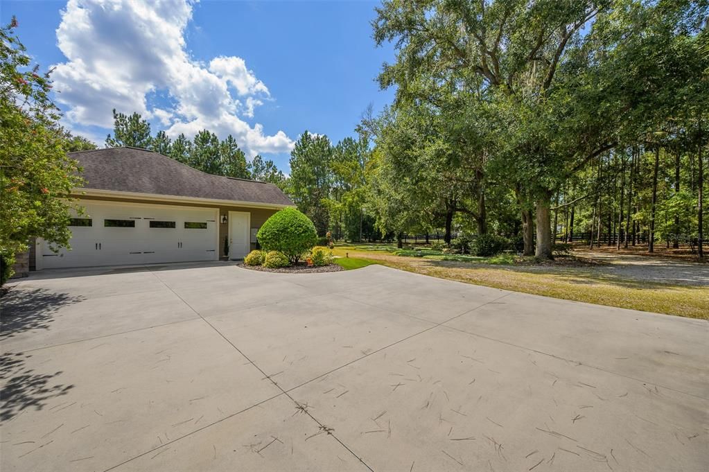Backyard, Detached Garage, Exterior