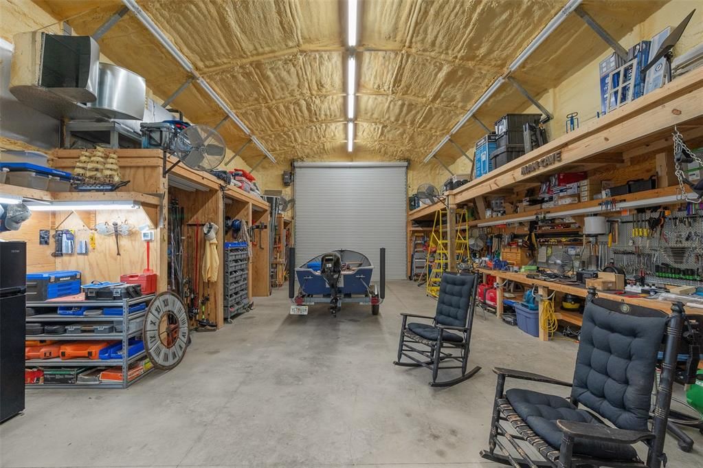 Garage, Interior