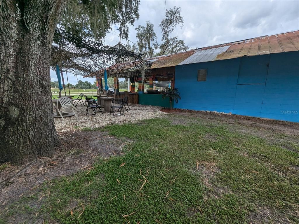 Backyard, Exterior