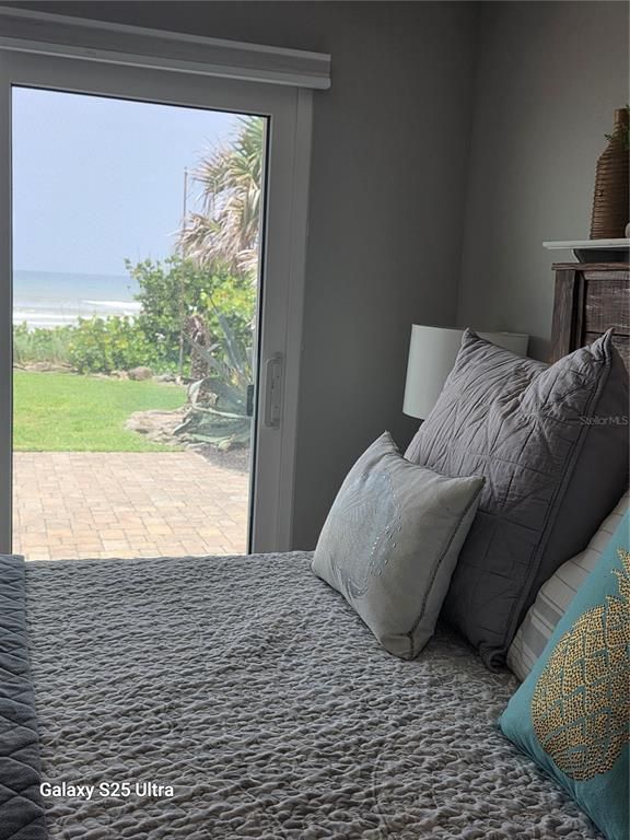 Bedroom, Interior, Water