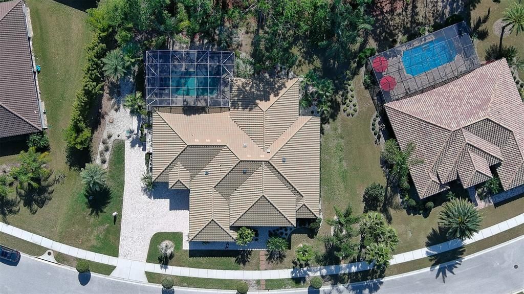 Exterior, Drone