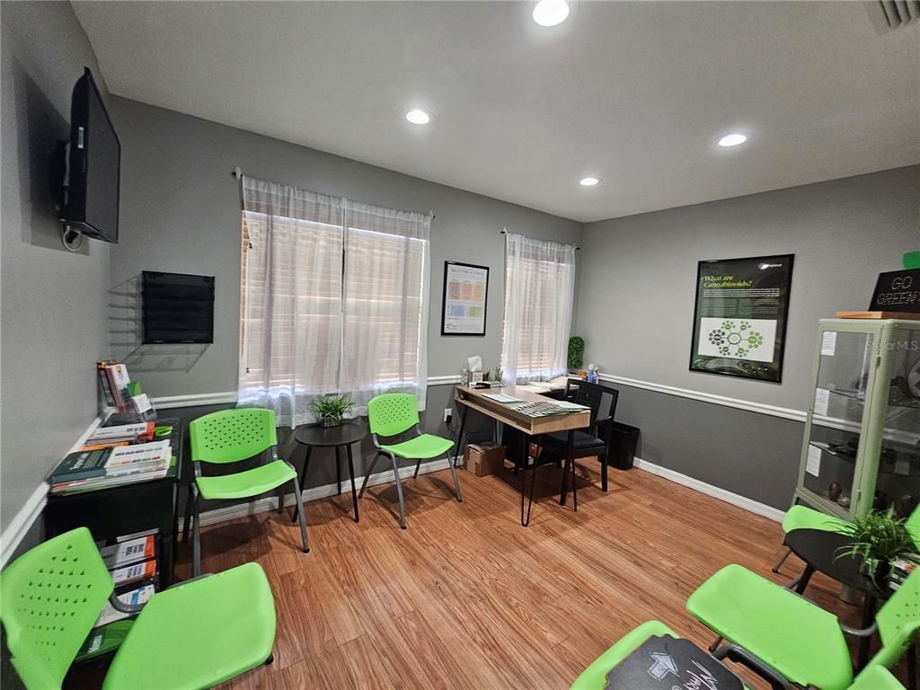Home Office, Interior, Recessed Lighting, Wood Texture Flooring