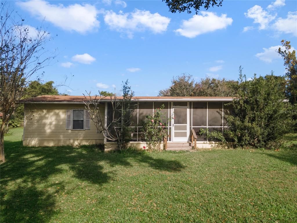 Backyard, Exterior