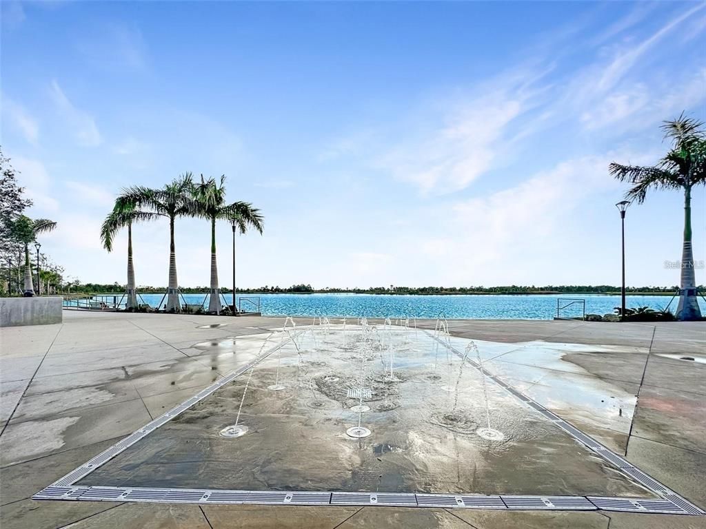 Exterior, Pool, Water