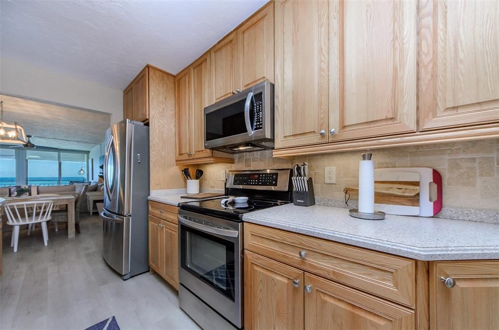 Dining room, Interior, Kitchen, Stainless Steel Appliances, Water