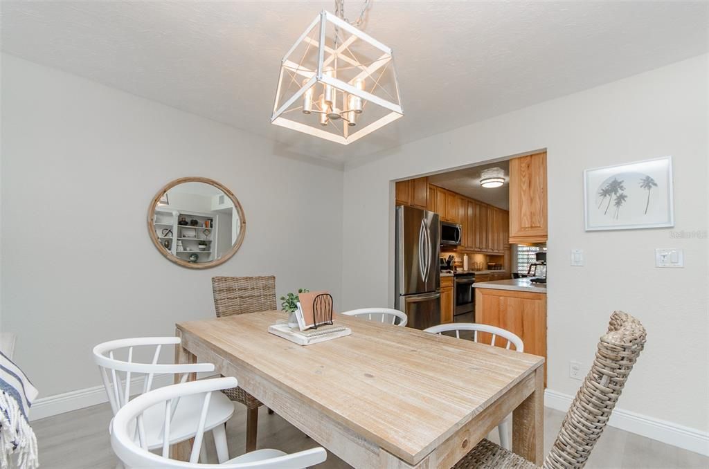 Dining room, Interior, Kitchen, Stainless Steel Appliances, Wood Texture Flooring