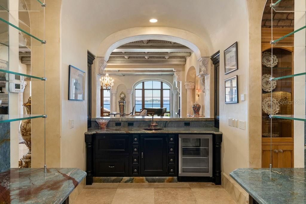 Chandelier, Interior, Recessed Lighting, Water