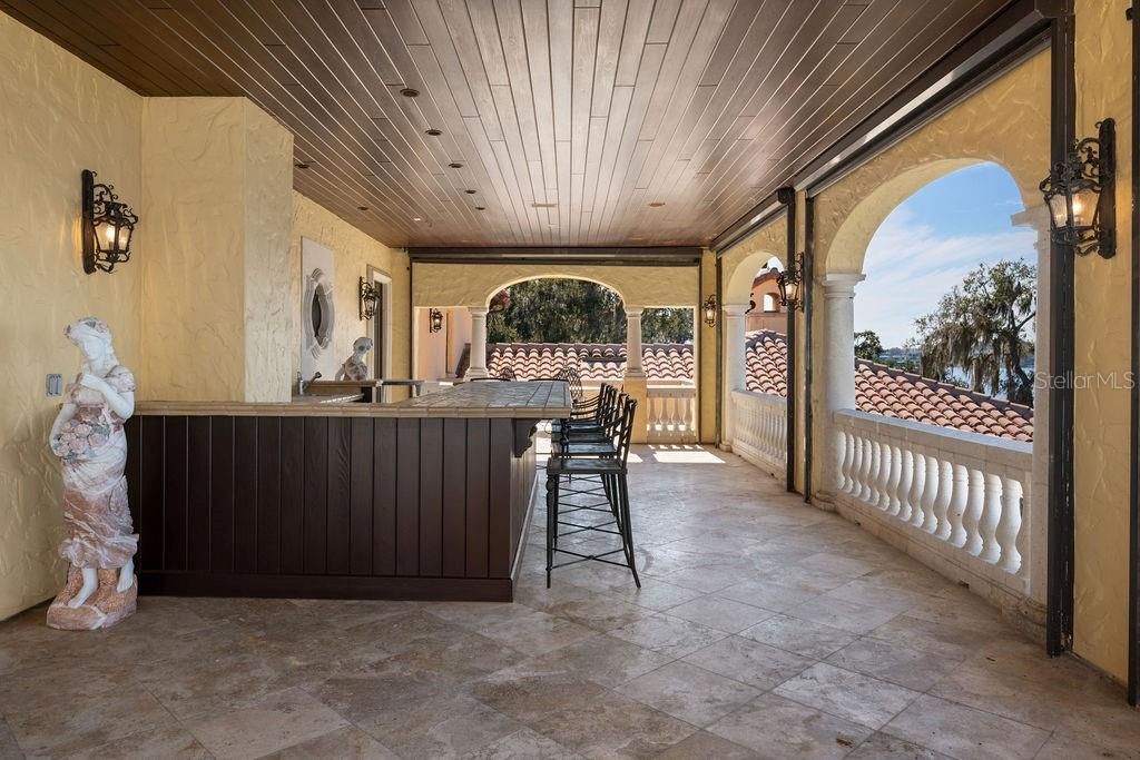 Exterior, Outdoor Kitchen